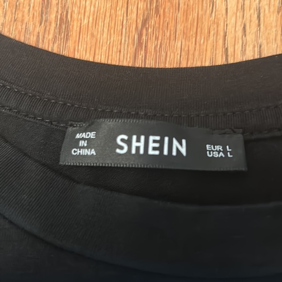 Shein Rugrats Chucky Men’s Large Black Graphic T-Shirt - Picture 2 of 3